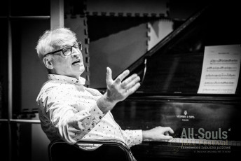 23415234_1433308833388874_1942091119813926479_o