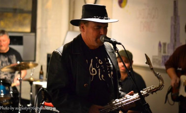 1461401_247447285405825_2069473307_n