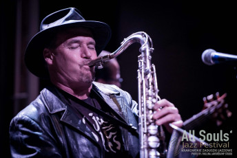 15000186_1104523866267374_8369917120217142363_o