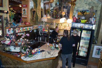 74798656_10215187059299021_1062279814712393728_o