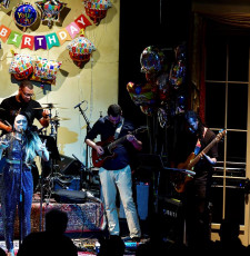 45577824_10213749467672757_6987712645843386368_n