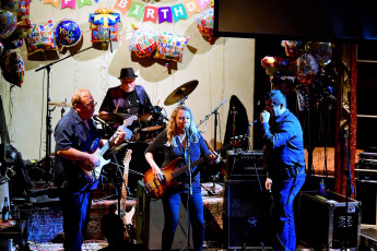 45715562_10213749482393125_3439033975228596224_o